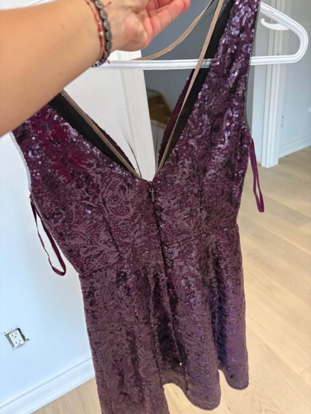 BCBG DRESS - Picture 2 of 3